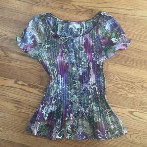 Purple and green accordion stretchy pleated top
